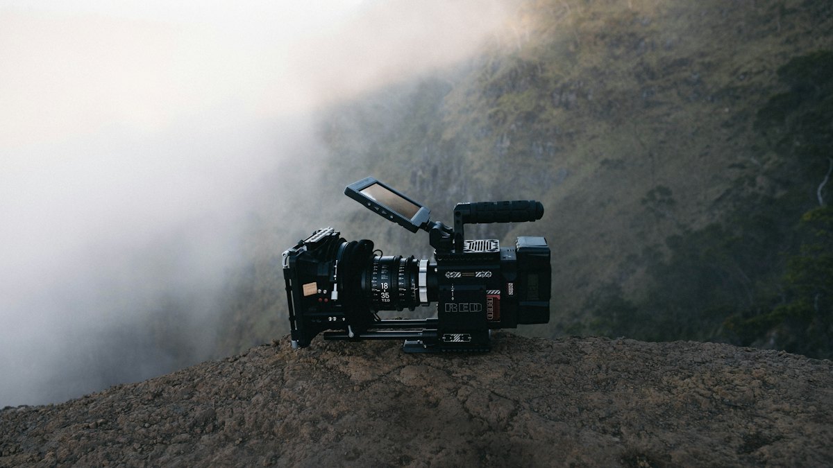 SmallRig Buying Guide: Cages, Rigs and Accessories for Creators