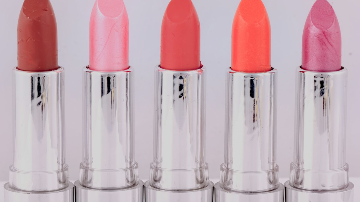 Swiss Beauty Makeup Guide: Build an Everyday Kit on a Budget